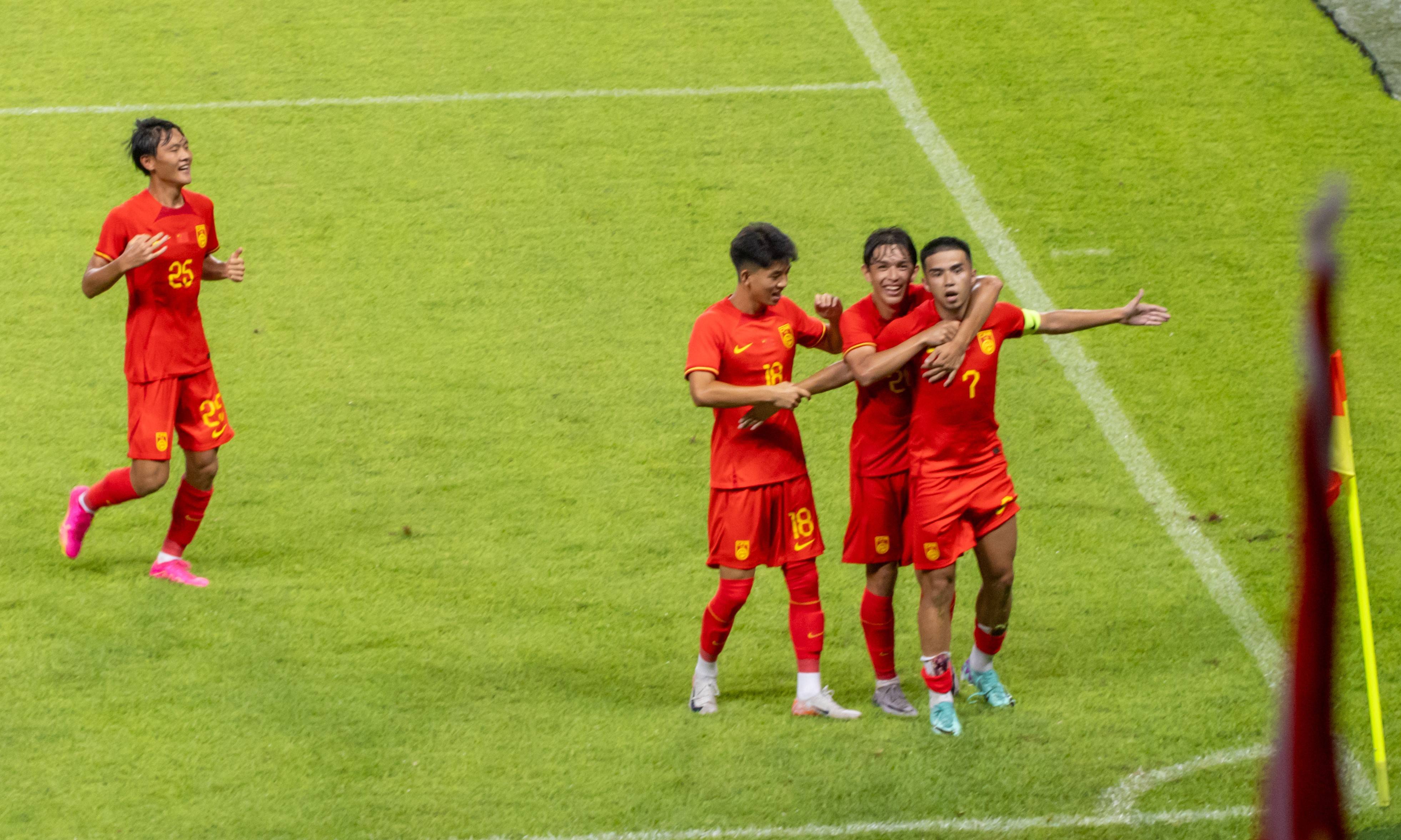 国际足球比赛中中国队实力强劲